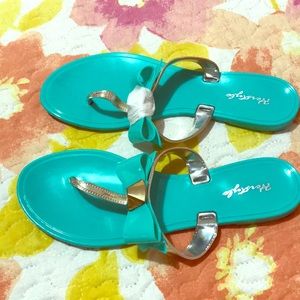 A Pair Of Sandals👡